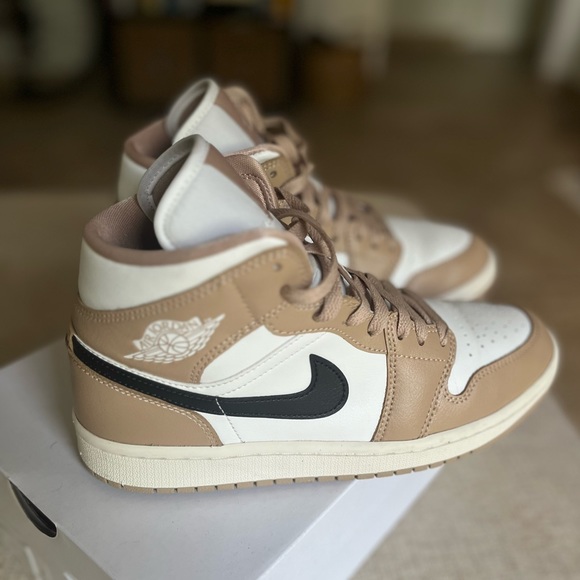 Jordan Shoes - Women’s Air Jordan 1 Mid sail -black-desert